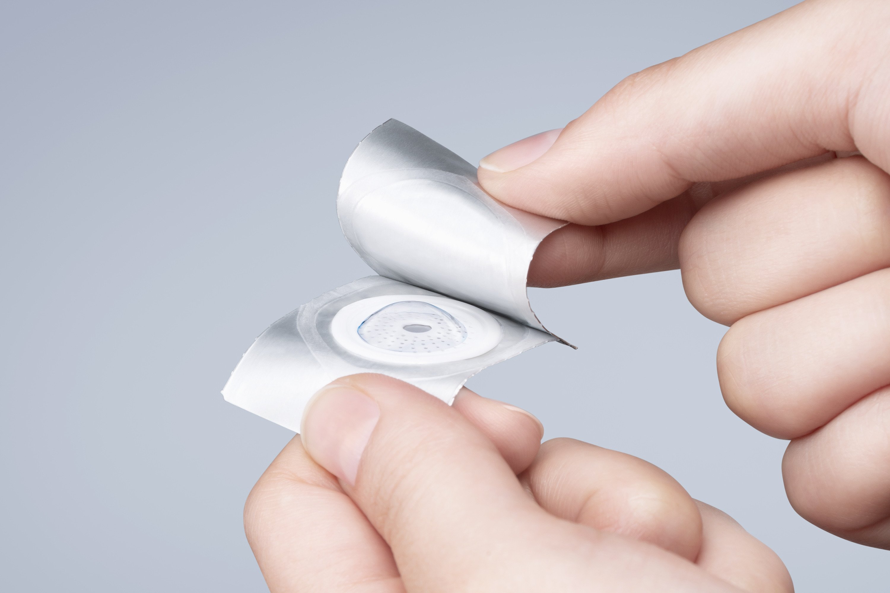 FlatPack_foto_handling-stap1_opening-folie